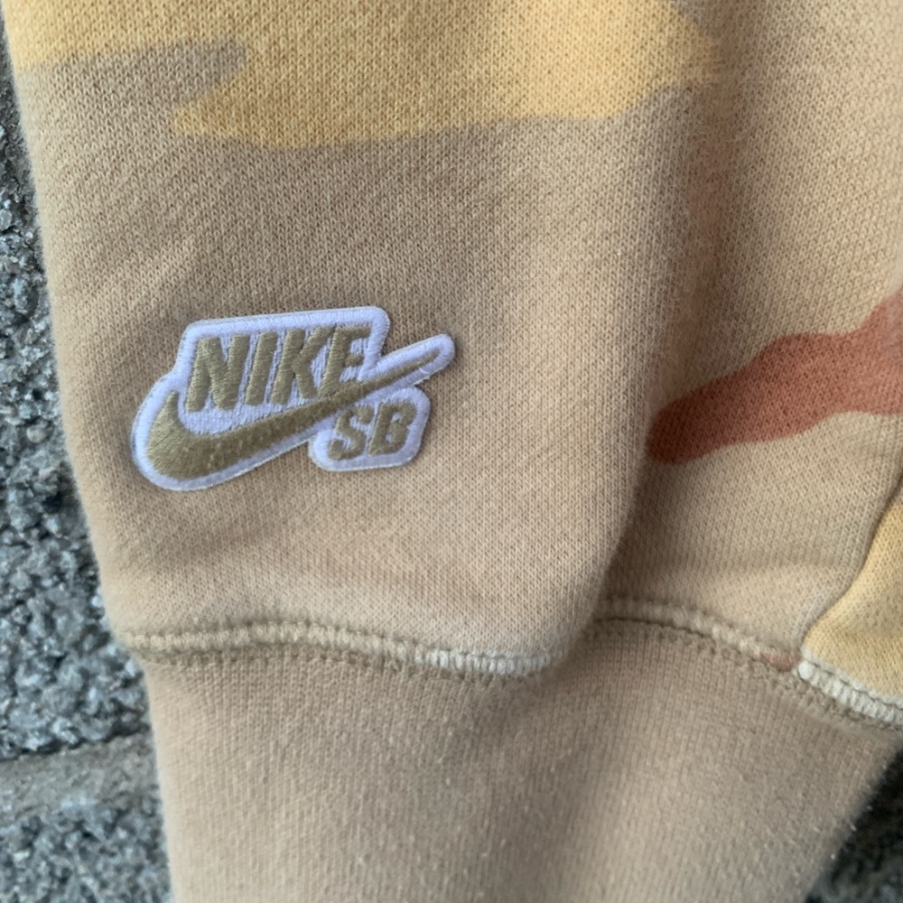 Nike SB Icon Desert Camo Crew Neck Sweatshirt Skate AT9768-248 Men's Size Small - Picture 6 of 12